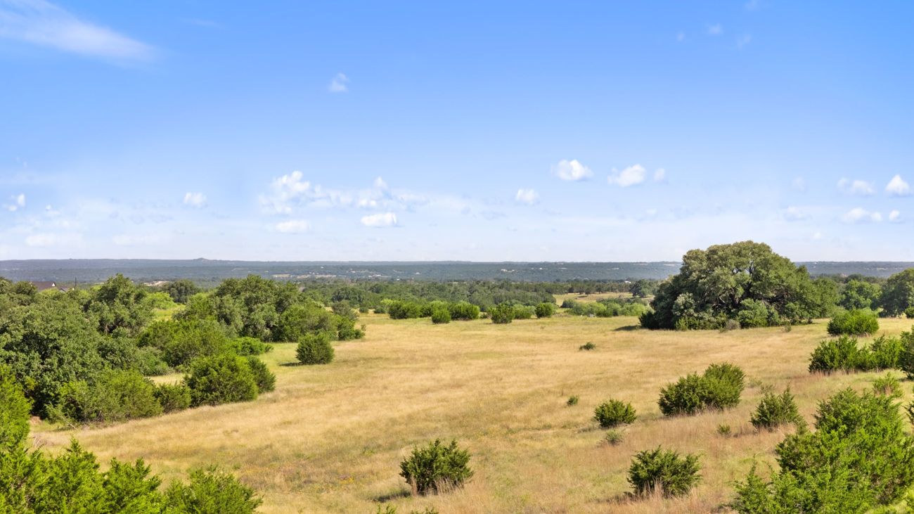 Long-distance hill country views over Natures Cove