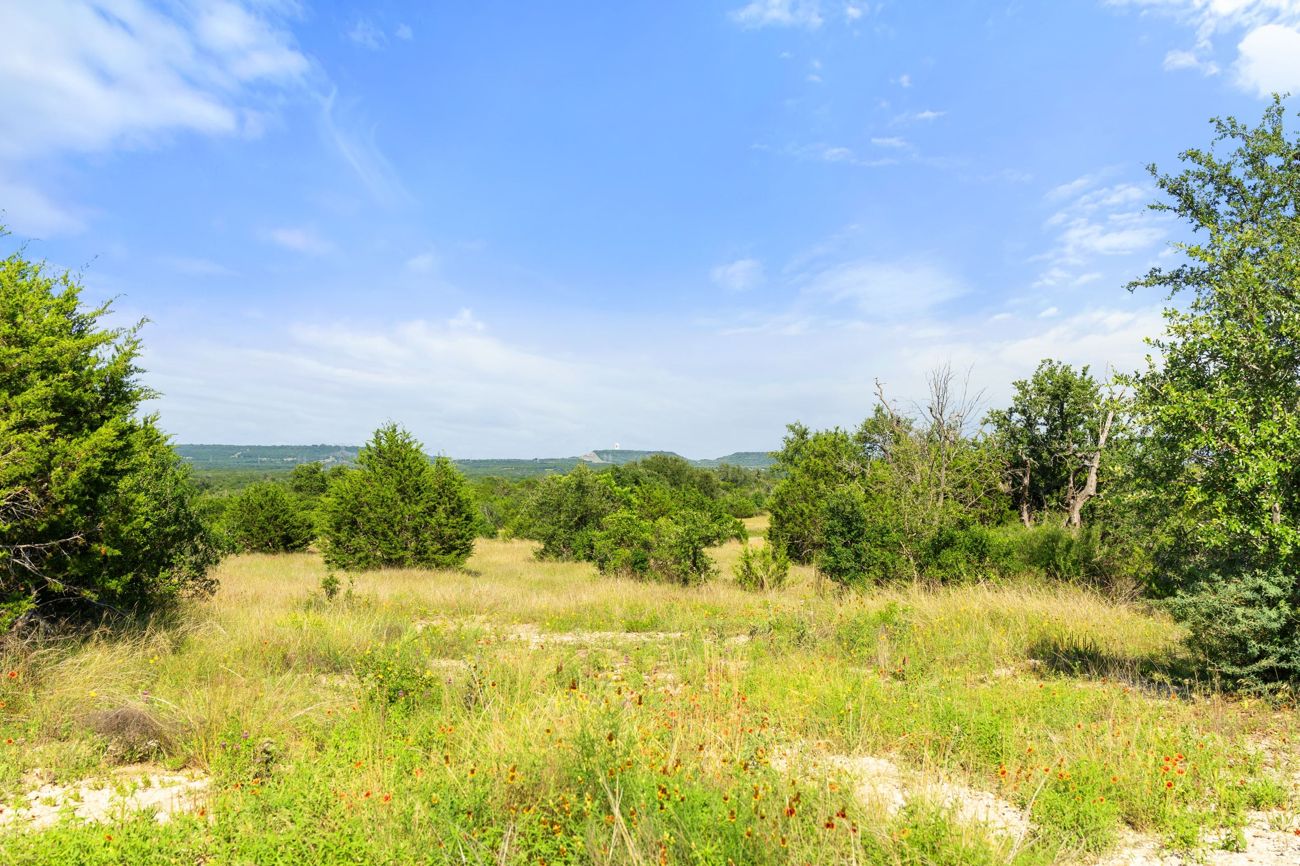 Open homesite acreage under a wide Texas sky